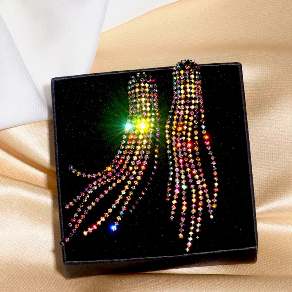NWT rhinestone drop dangle tassel earrings crystal hanging chandelier statement